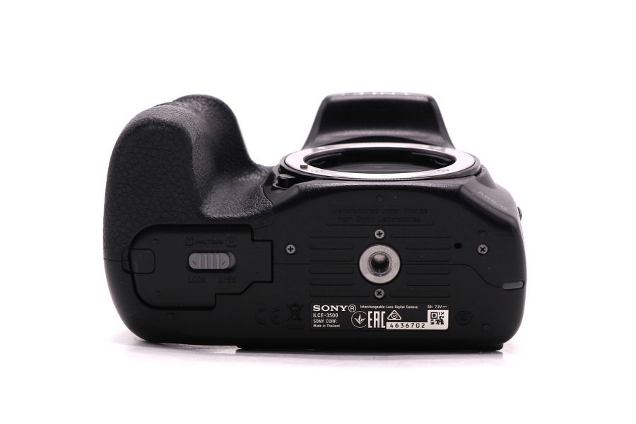Фотоаппарат Sony A3500 body (пробег 14760 кадров)