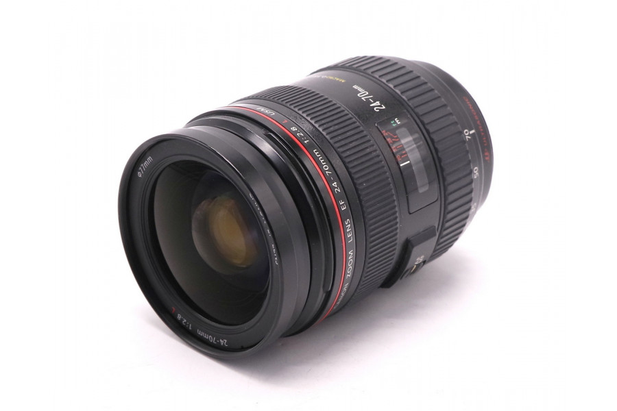 Объектив Canon EF 24-70mm f/2,8 L USM в упаковке