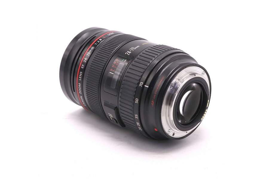 Объектив Canon EF 24-70mm f/2,8 L USM в упаковке
