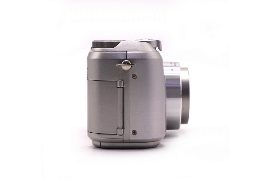 Фотоаппарат Olympus C-750 Ultra Zoom Camedia