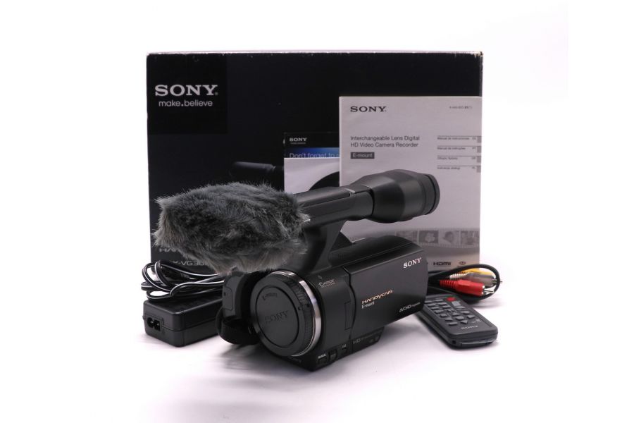 AVCHD-видеокамера Sony NEX-VG30E в упаковке
