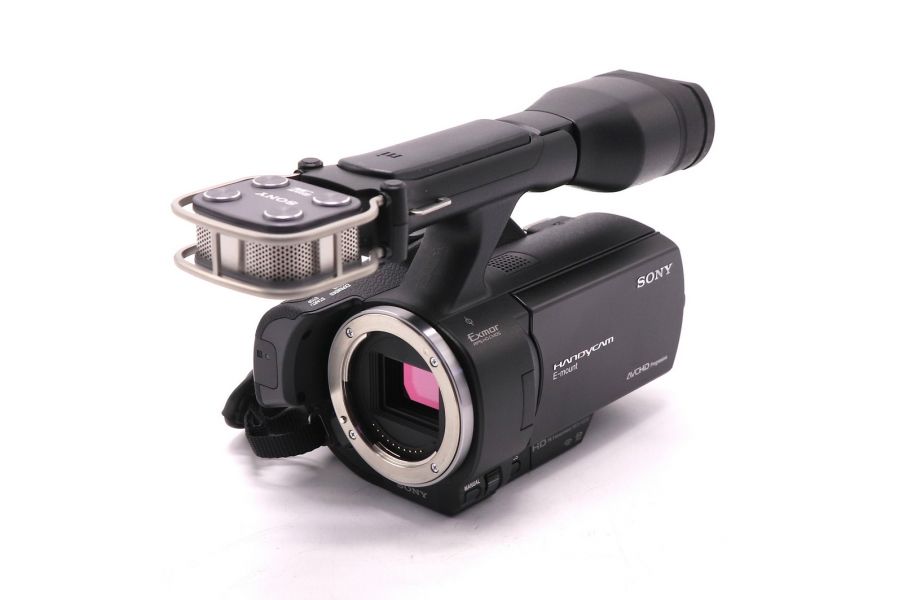 AVCHD-видеокамера Sony NEX-VG30E в упаковке