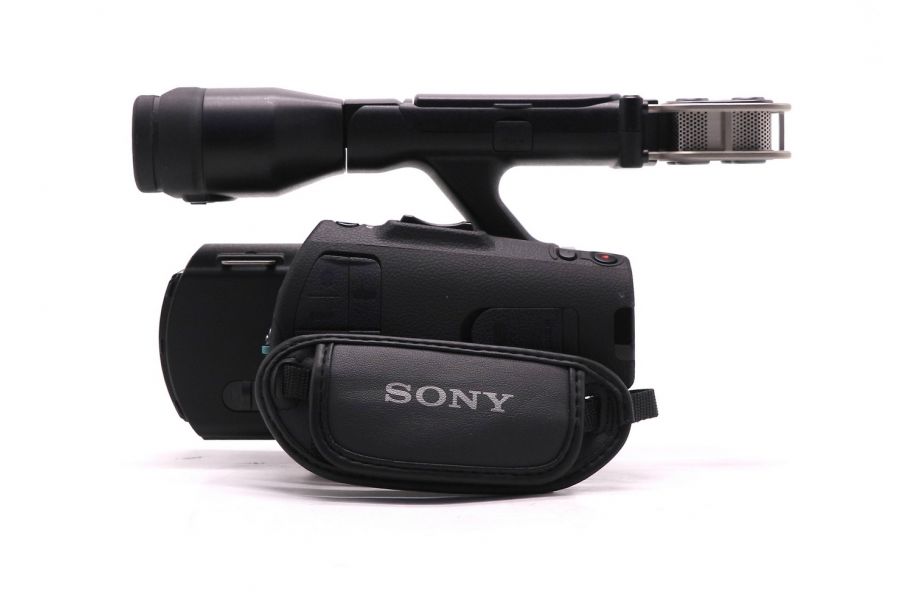 AVCHD-видеокамера Sony NEX-VG30E в упаковке