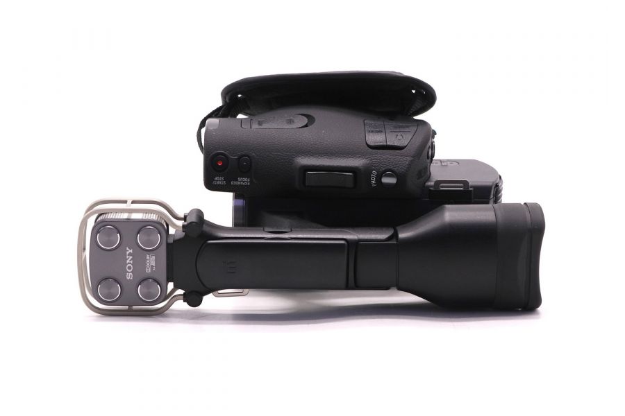 AVCHD-видеокамера Sony NEX-VG30E в упаковке