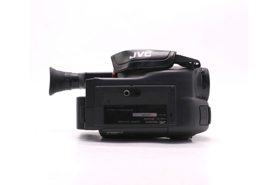 Видеокамера компактная аналоговая JVC GR-AX46