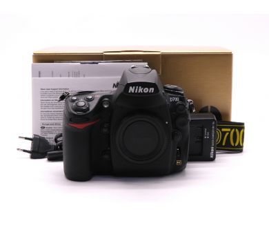 Nikon D700 body в упаковке (пробег 6365 кадров)