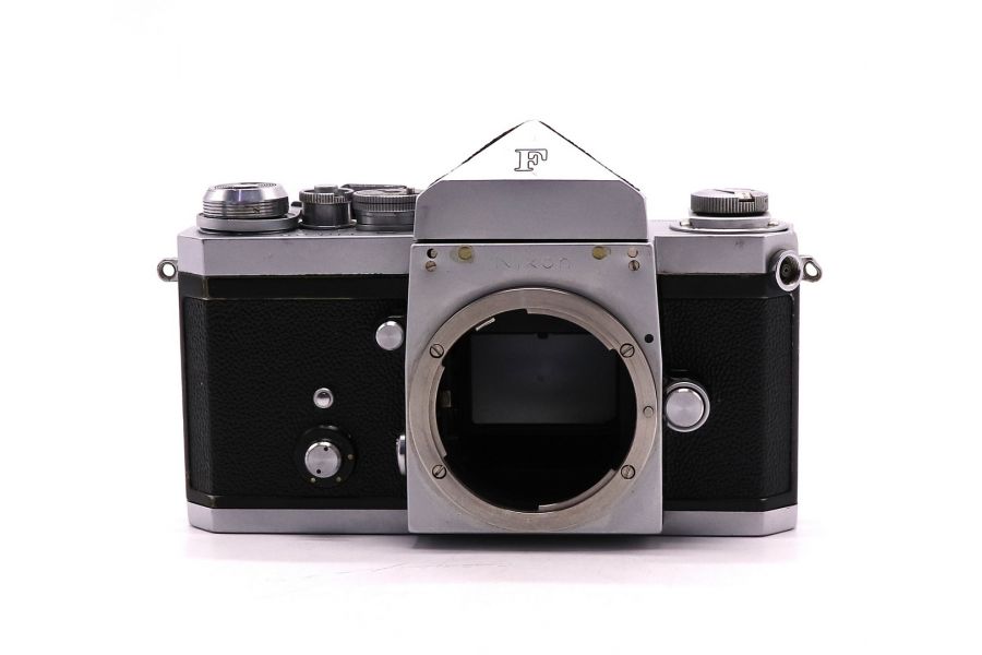 Зеркальный пленочный Nikon F body (Japan)