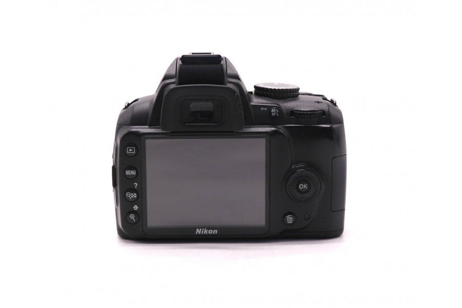 Камера Nikon D3000 body (пробег 6300 кадров)