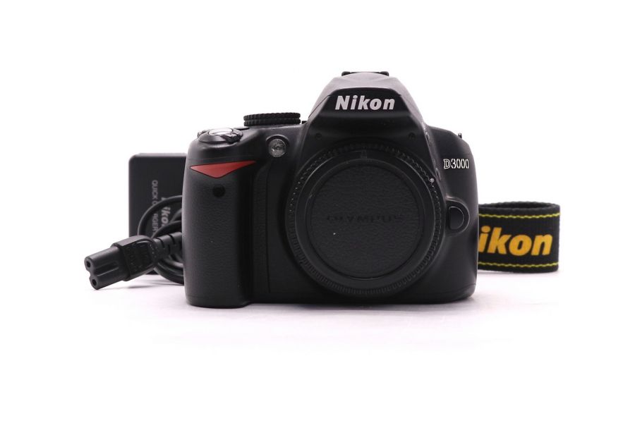 Камера Nikon D3000 body (пробег 5780 кадров)