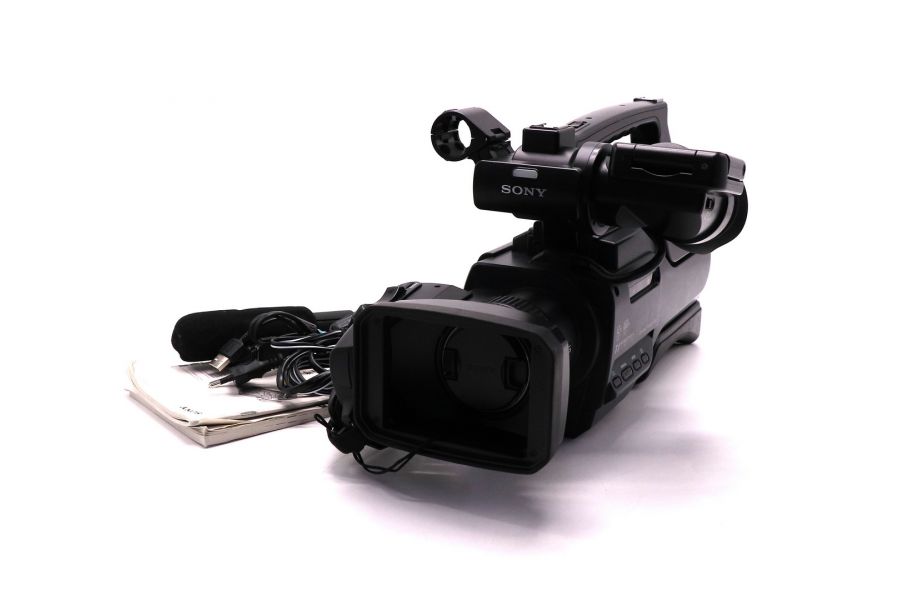 Профессиональная видеокамера Sony DCR-SD1000E