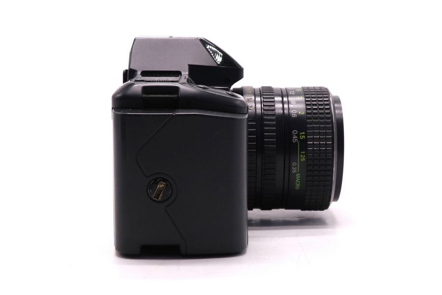 Плёночный фотоаппарат с ручным фокусом Ricoh XR-X kit