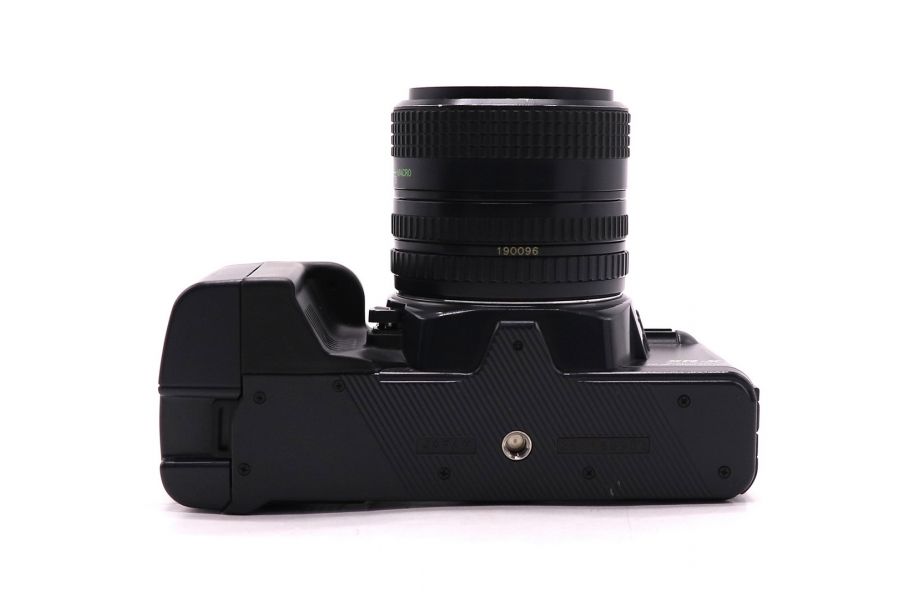 Плёночный фотоаппарат с ручным фокусом Ricoh XR-X kit