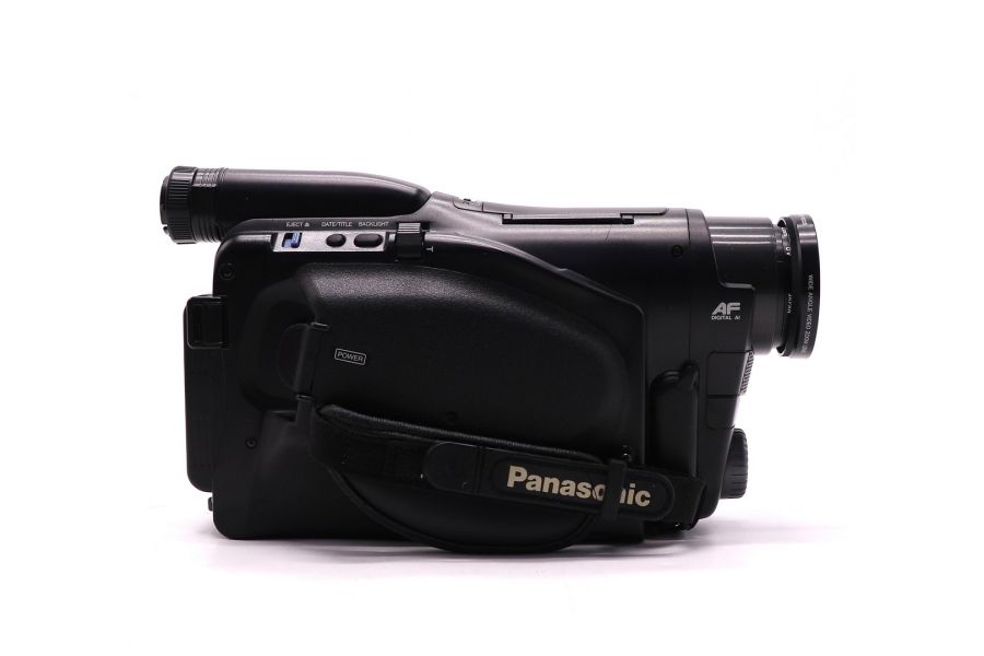 Видеокамера VHS-C Panasonic NV-RX20EN в упаковке