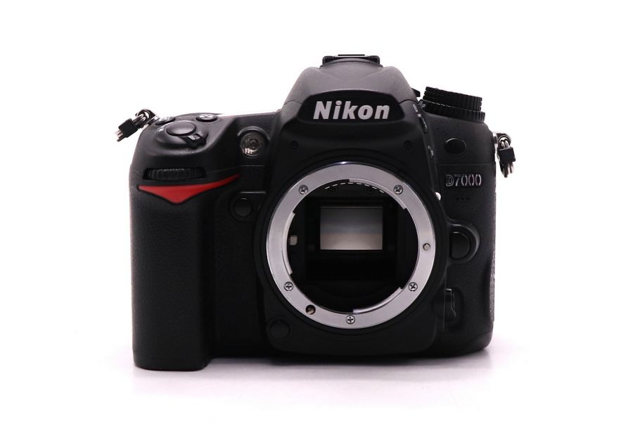 Фотокамера Nikon D7000 body (пробег 19056 кадров)