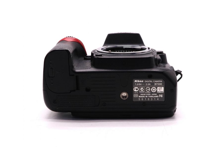 Фотокамера Nikon D7000 body (пробег 19056 кадров)
