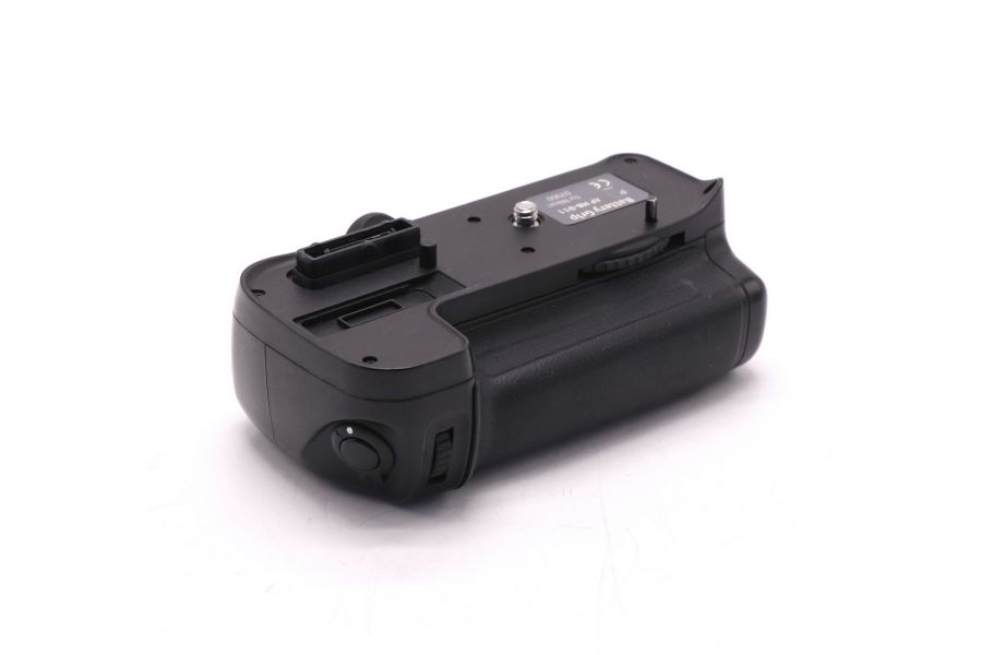 Батарейная ручка MB-D11 для камеры Nikon D7000