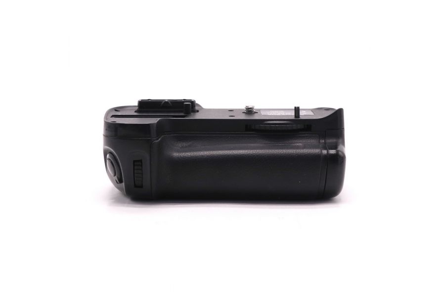 Батарейная ручка MB-D11 для камеры Nikon D7000
