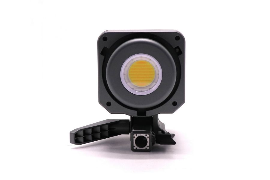 Осветитель светодиодный Aputure Amaran 200x