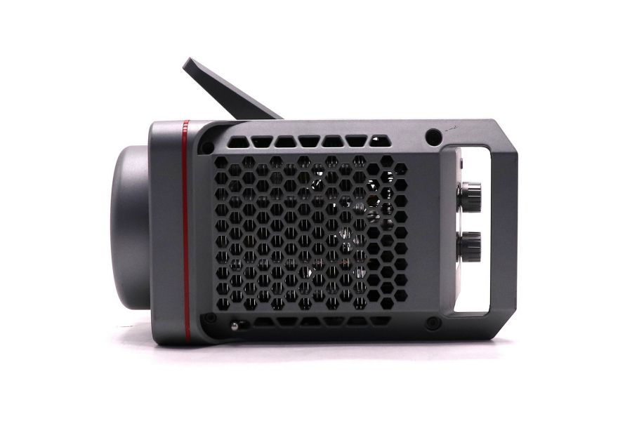 Осветитель светодиодный Aputure Amaran 200x