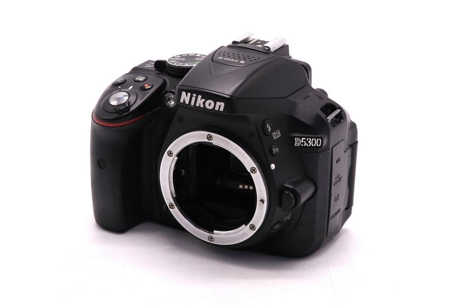 Nikon D5300 body в упаковке (пробег 43755 кадров)