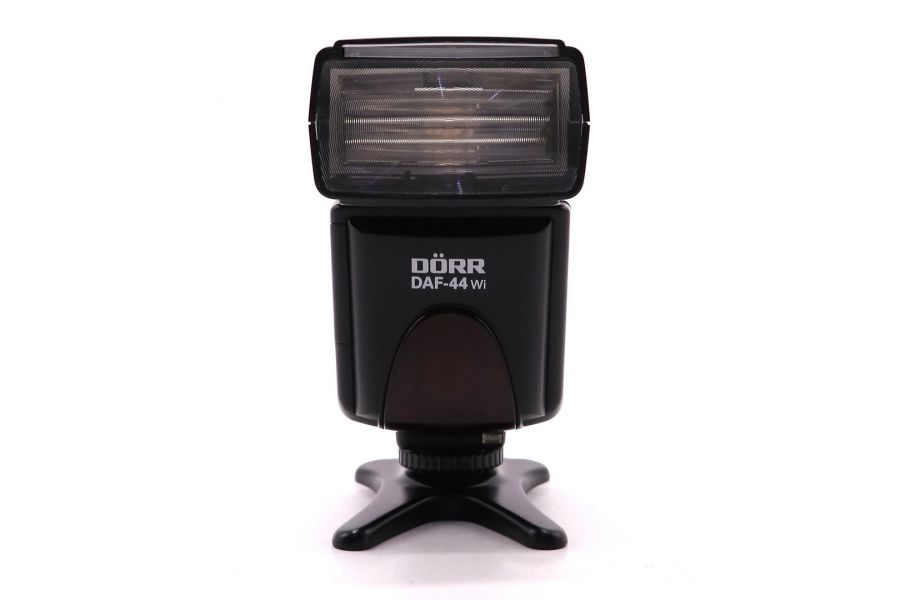 Фотовспышка Dorr Daf 44 Wi for Nikon отличная