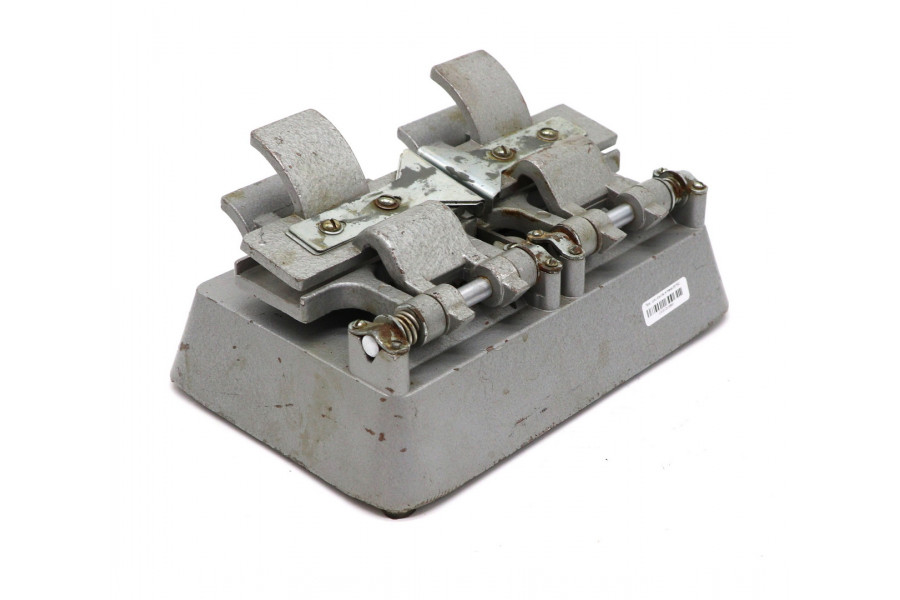 Пресс для склеивания пленки 35 ПКС (СССР, 1975)