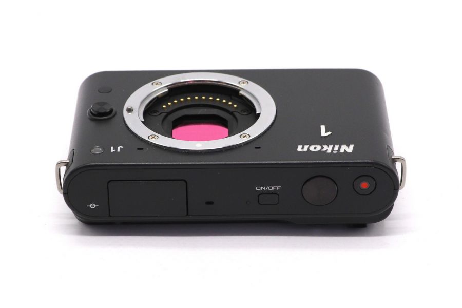 Nikon 1 J1 body в упаковке (пробег 1050 кадров)