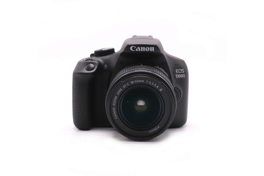 Фотоаппарат Canon EOS 1300D kit (пробег 10 кадров)