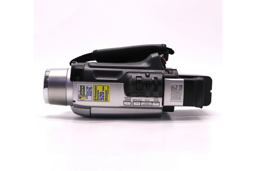 Цифровая видеокамера JVC GR-DVL310A в упаковке