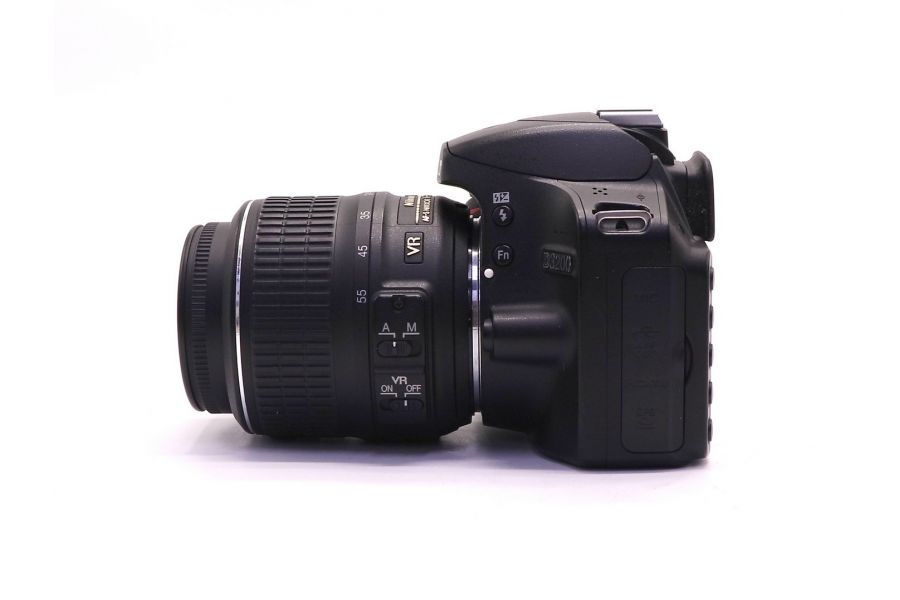 Фотокамера Nikon D3200 kit (пробег 12645 кадров)