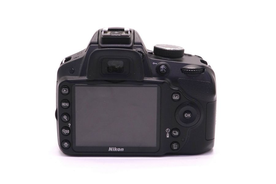 Фотокамера Nikon D3200 kit (пробег 12645 кадров)