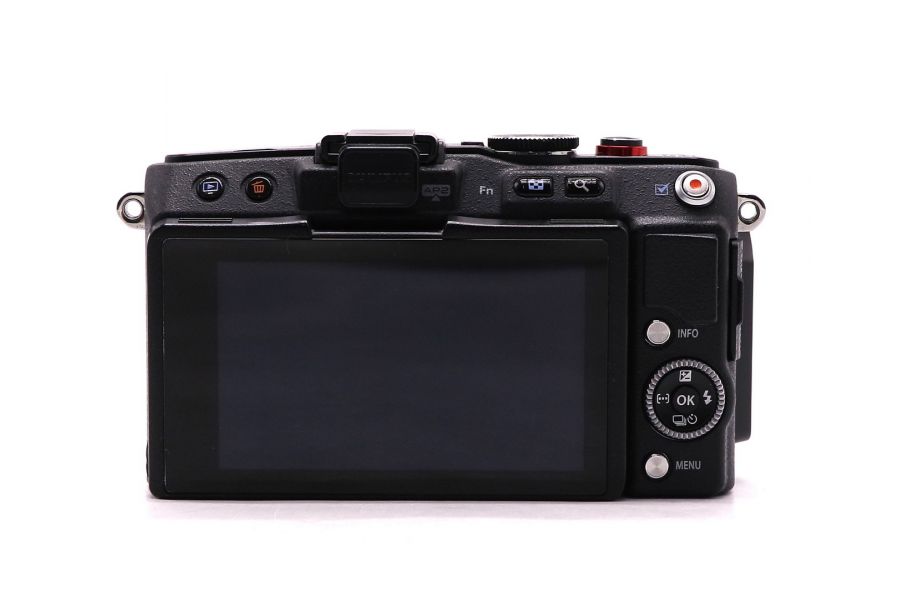 Olympus Pen E-PL6 body (пробег 2340 кадров)