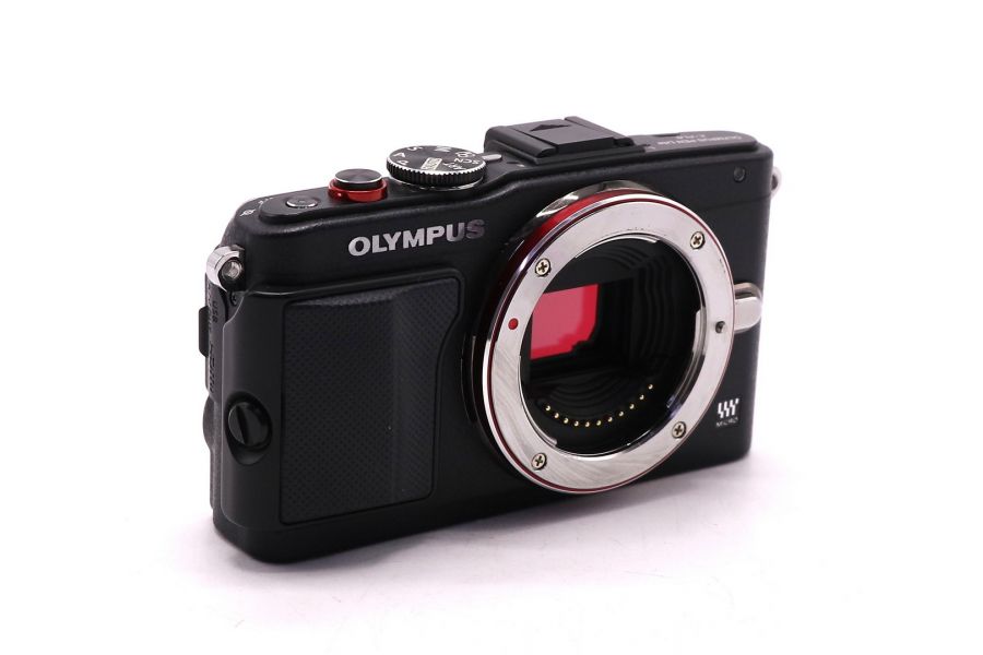 Olympus Pen E-PL6 body (пробег 2340 кадров)