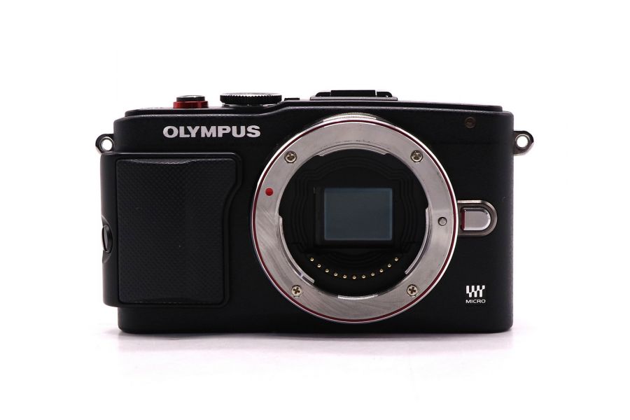 Olympus Pen E-PL6 body (пробег 2340 кадров)