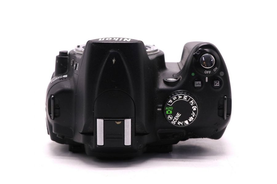 Фотоаппарат Nikon D5000 body (пробег 13850 кадров)
