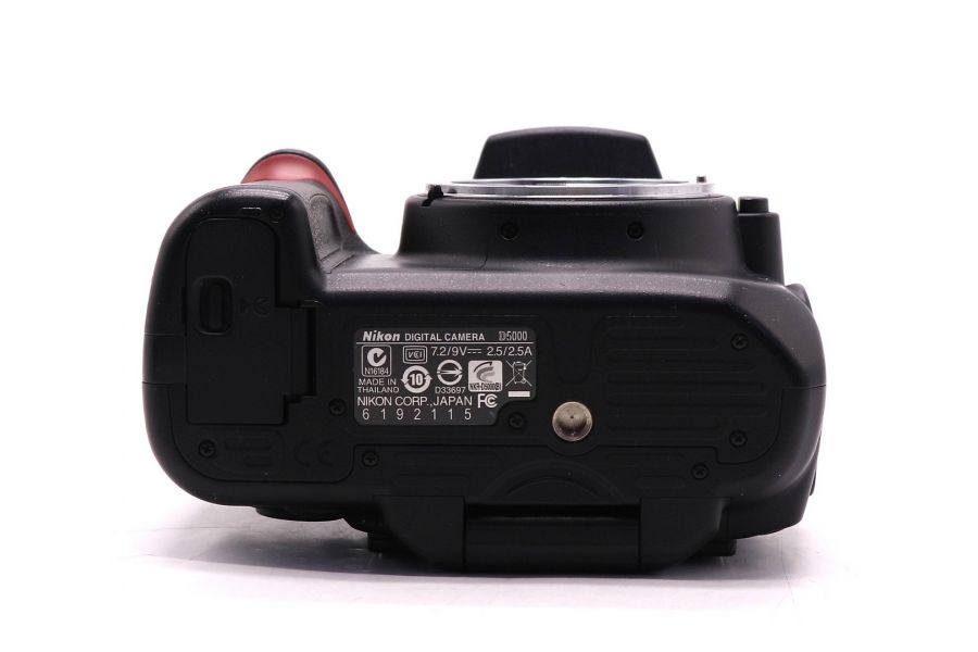 Фотоаппарат Nikon D5000 body (пробег 13850 кадров)