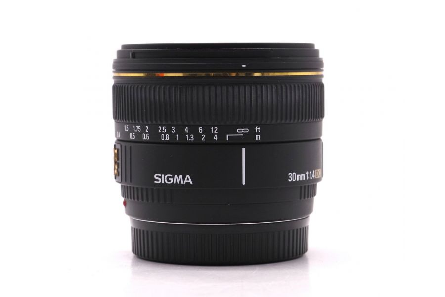 Sigma AF 30mm f/1.4 EX DC  for Sony A в упаковке