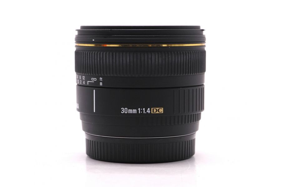Sigma AF 30mm f/1.4 EX DC  for Sony A в упаковке