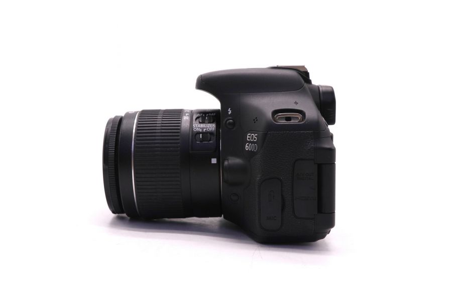 Фотоаппарат Canon EOS 600D kit (пробег 1590 кадров)
