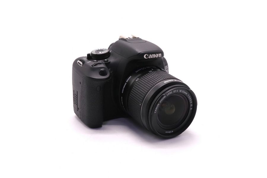 Фотоаппарат Canon EOS 600D kit (пробег 1590 кадров)