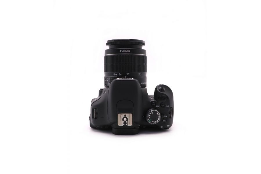 Фотоаппарат Canon EOS 600D kit (пробег 4500 кадров)