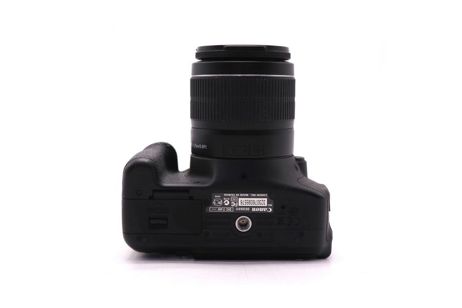 Фотоаппарат Canon EOS 600D kit (пробег 1590 кадров)