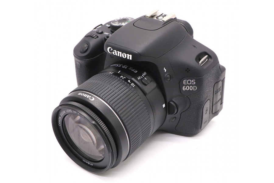 Фотоаппарат Canon EOS 600D kit (пробег 2090 кадров)
