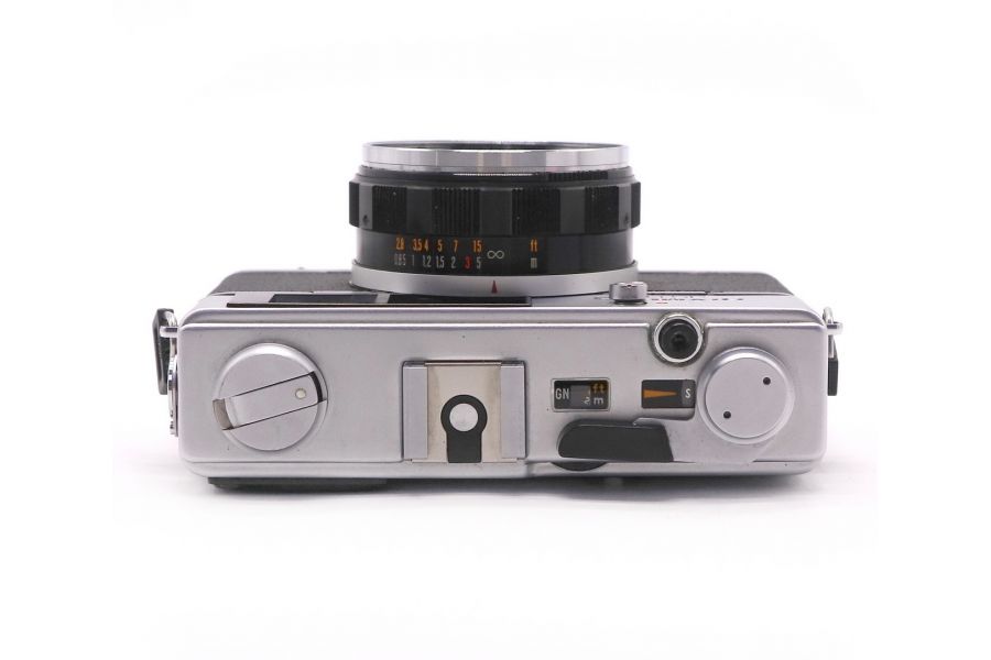 Плёночный компактный фотоаппарат Olympus 35 DC