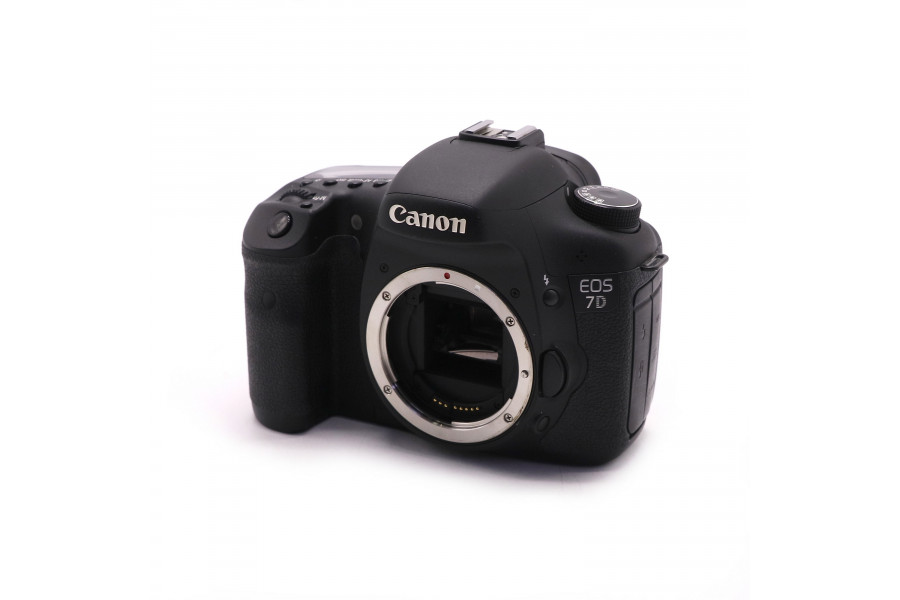 Фотоаппарат Canon EOS 7D body (пробег 12750 кадров)