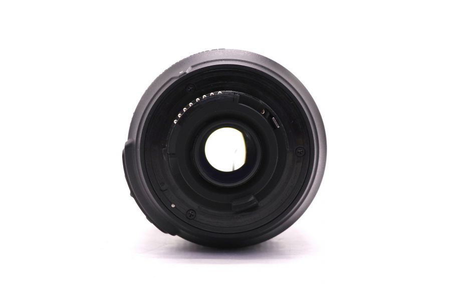 Nikon 18-105mm f/3.5-5.6G AF-S ED DX VR Nikkor неисправный