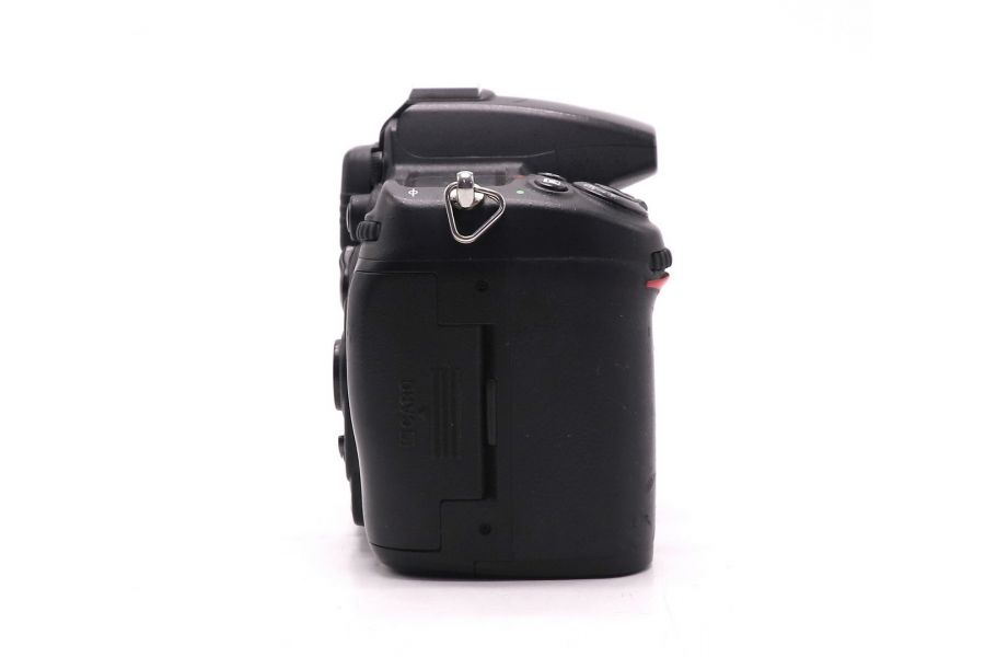 Фотокамера Nikon D7000 body (пробег 219800 кадров)