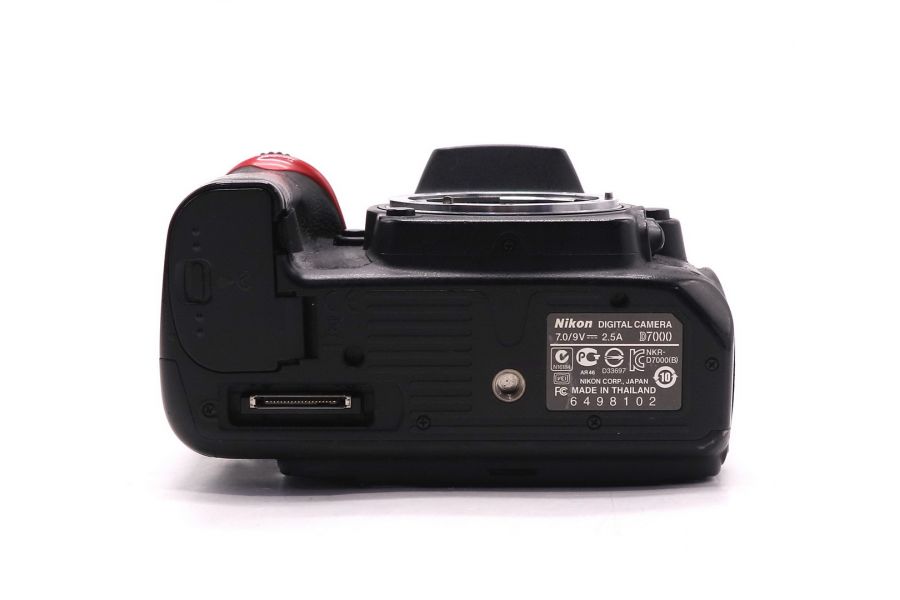 Фотокамера Nikon D7000 body (пробег 219800 кадров)