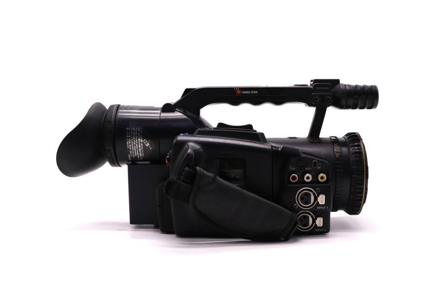 Профессиональная видеокамера Panasonic AG-DVX100A