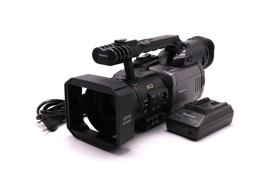 Профессиональная видеокамера Panasonic AG-DVX100A